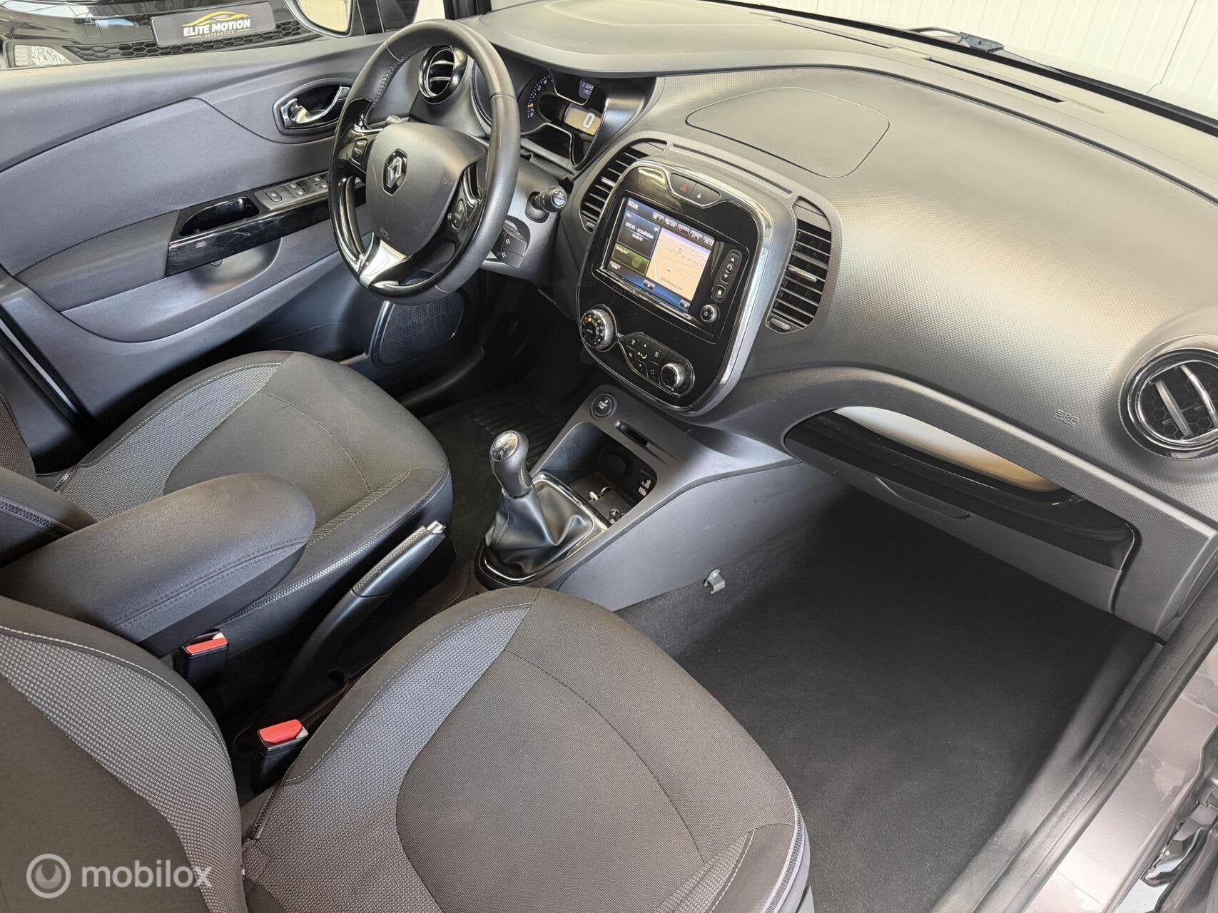 Foto 14 van Renault Captur 0.9 TCe Dynamique | Camera | Keyless | Ecc