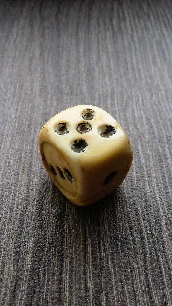 17 de eeuw Bodemvondst Been Benen Dobbelsteen Spel Trictrac