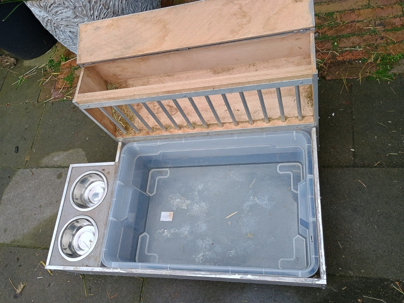 Handige toilet met hooiruif voor konijnen, Kooi, Ophalen, Minder dan 60 cm, 110 cm of meer