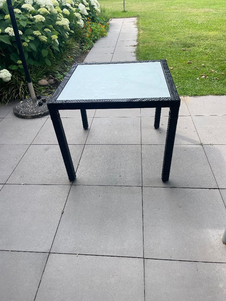 Tuintafel 90 x 90 cm met glasplaat, Ophalen, Gebruikt, Rechthoekig, Wicker