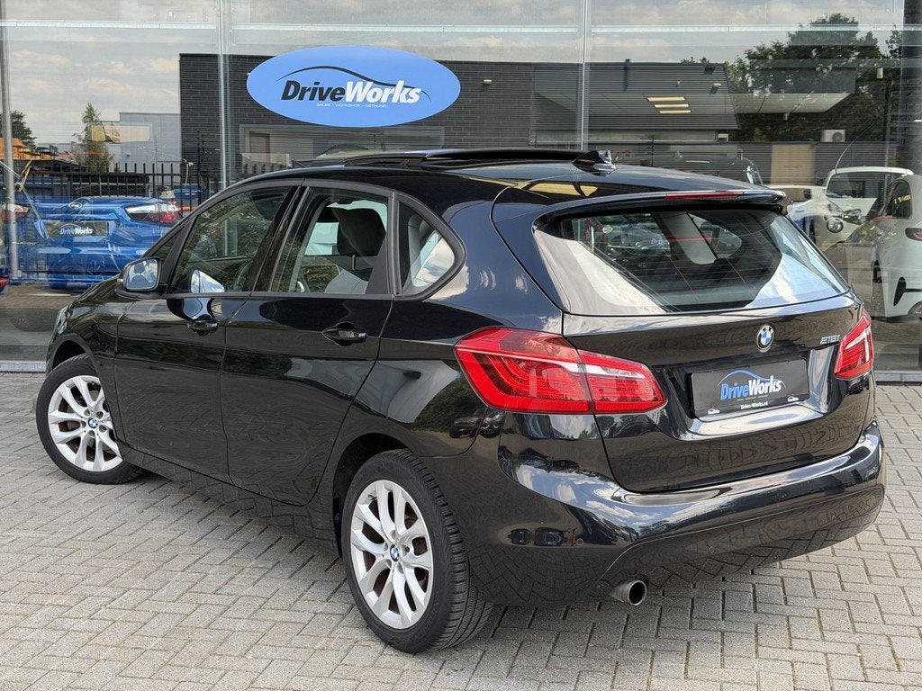 BMW 2 Serie Active Tourer 218i | PANO | LED | Executive | Xe, Auto's, BMW, Gebruikt, Met garantie (alle), Zwart, Bedrijf