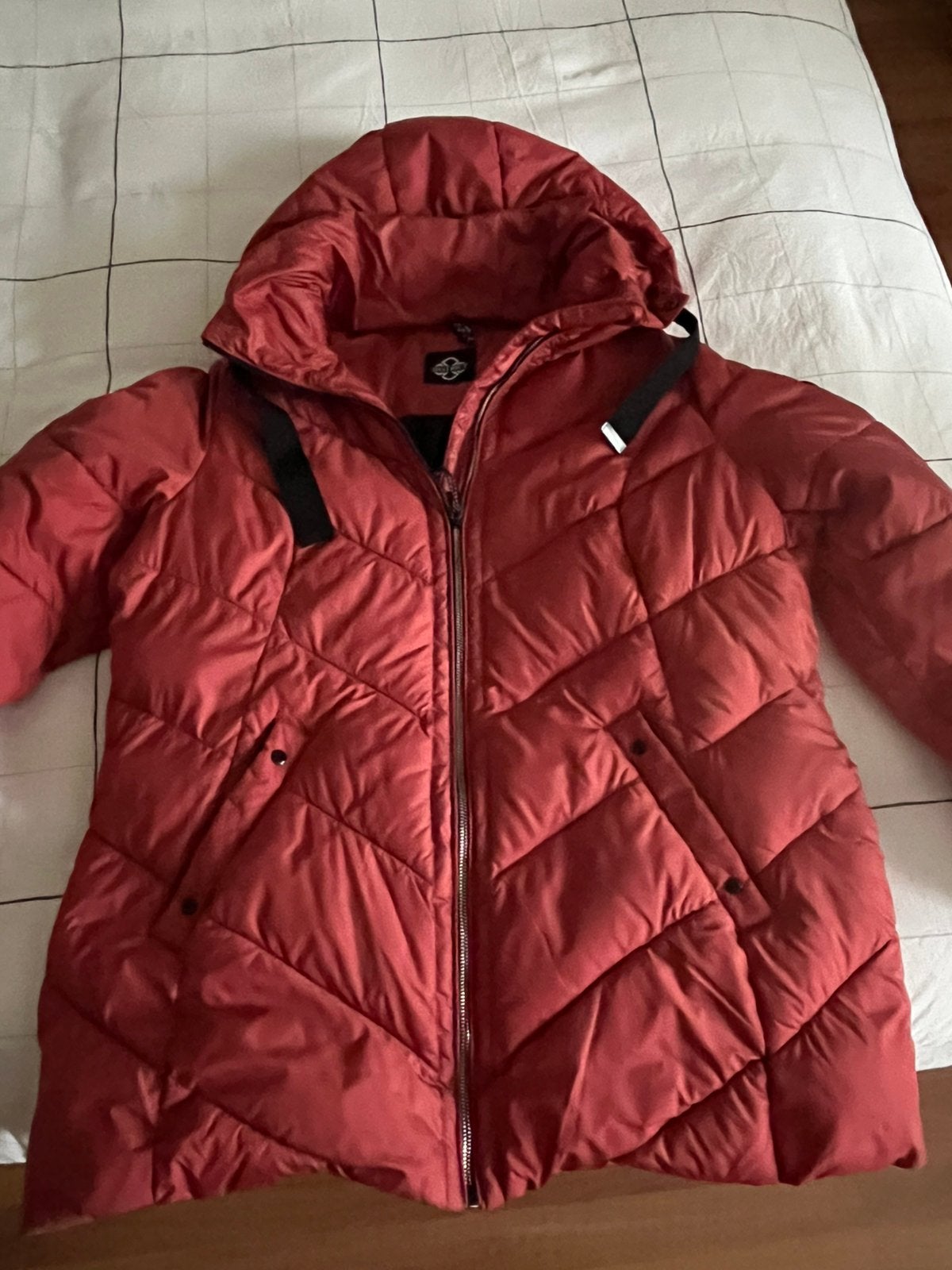Warm Winterjack van District mt 46, Verzenden, Zo goed als nieuw, Maat 46/48 (XL) of groter, Rood