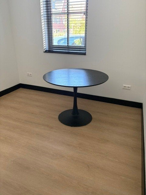 Ronde zwarte eettafel, Huis en Inrichting, Tafels | Eettafels, Ophalen, 100 tot 150 cm, Rond, 50 tot 100 cm