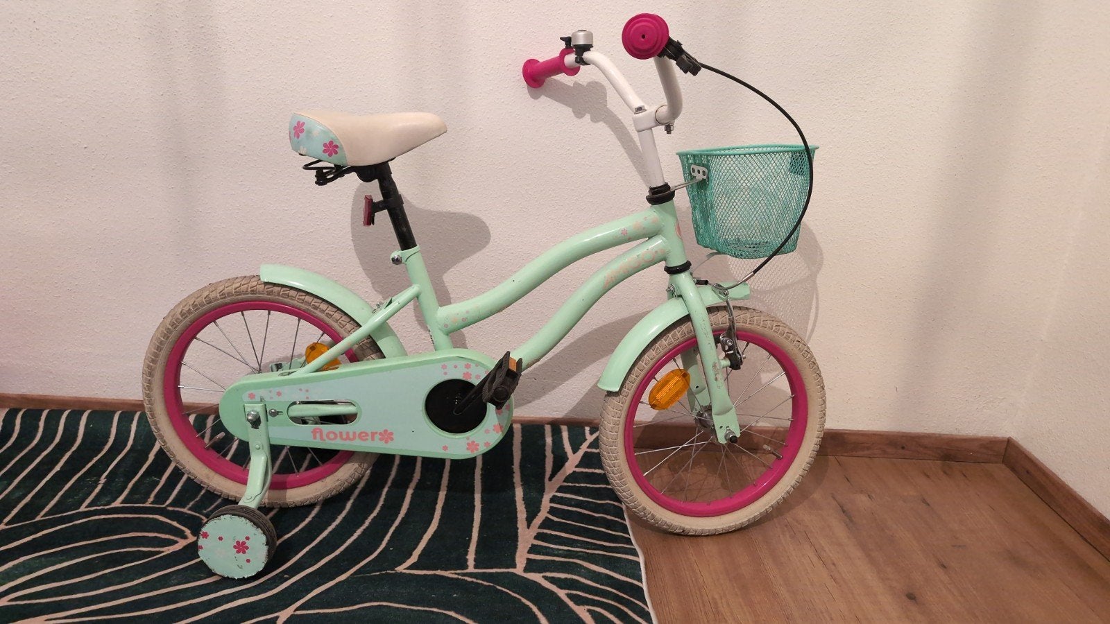 Kinderfiets 16 inch met zijwieltjes en mandje