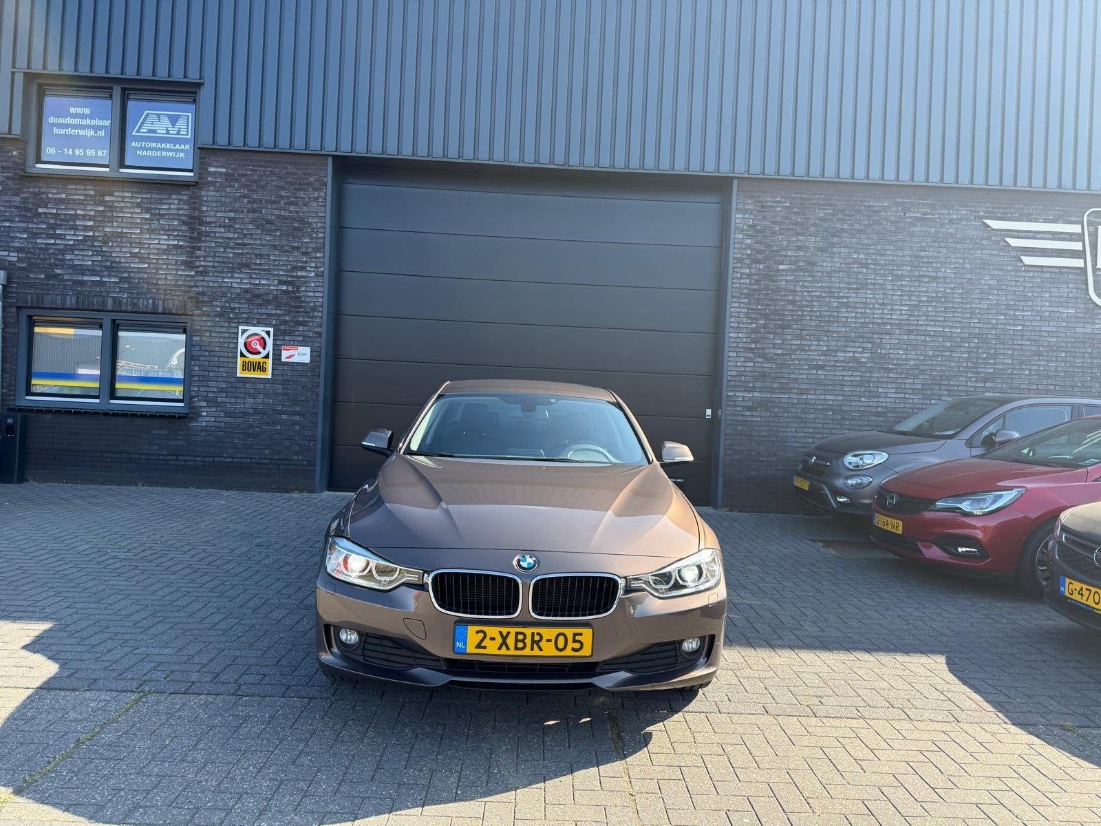 BMW 3-serie 316i Executive | 3/6/12MND GARANTIE | AUTOMAAT |, Automatische klimaatregeling, Gebruikt, 4 cilinders, Bruin
