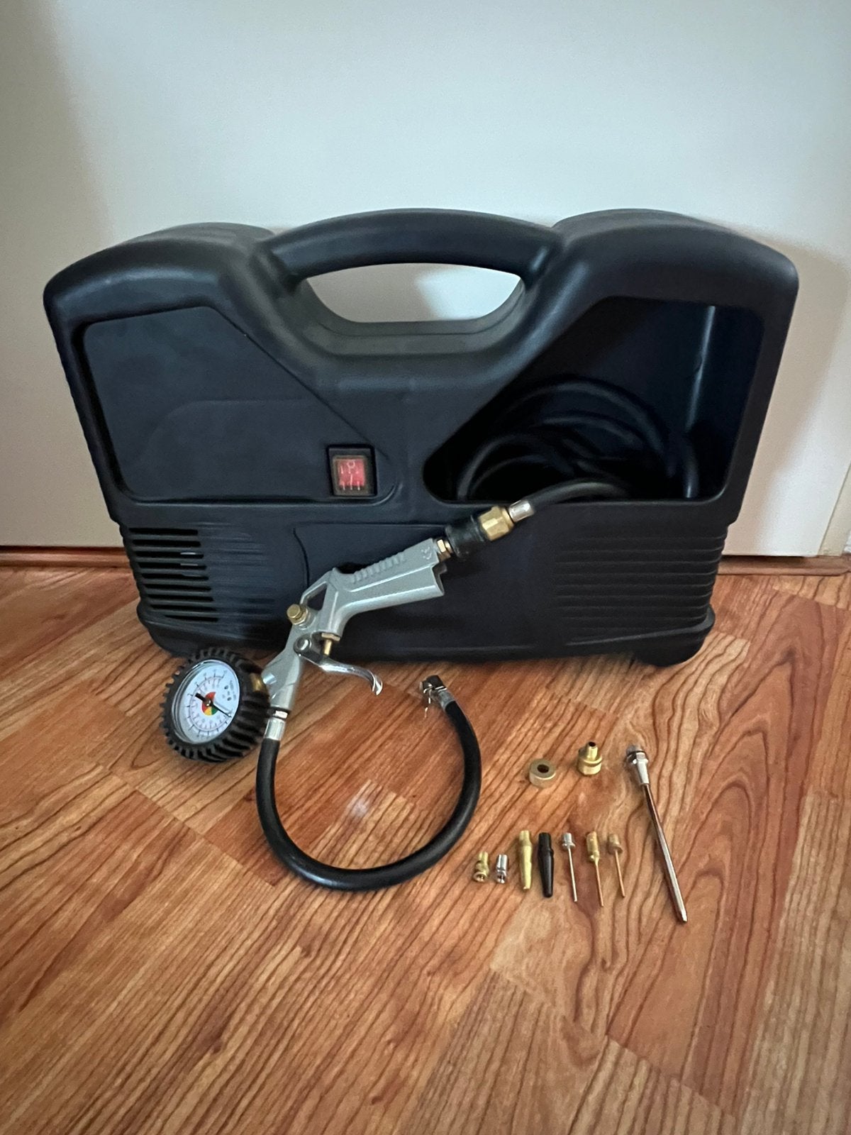 Compressor., Doe-het-zelf en Verbouw, Compressors, Ophalen, 6 tot 10 bar, Zo goed als nieuw, Minder dan 200 liter/min