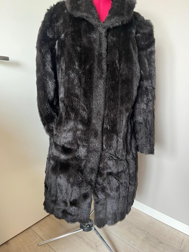 Luxe Zwarte Faux Fur Jas - Couture Hélène Brussels, Ophalen of Verzenden, Zo goed als nieuw, Maat 46/48 (XL) of groter, Zwart