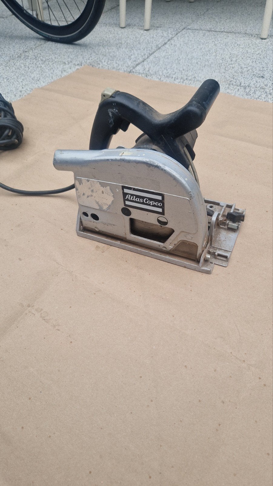 Atlas copco invalzaagmachine, Ophalen of Verzenden, 1200 watt of meer, Afkortzaag, 70 mm of meer
