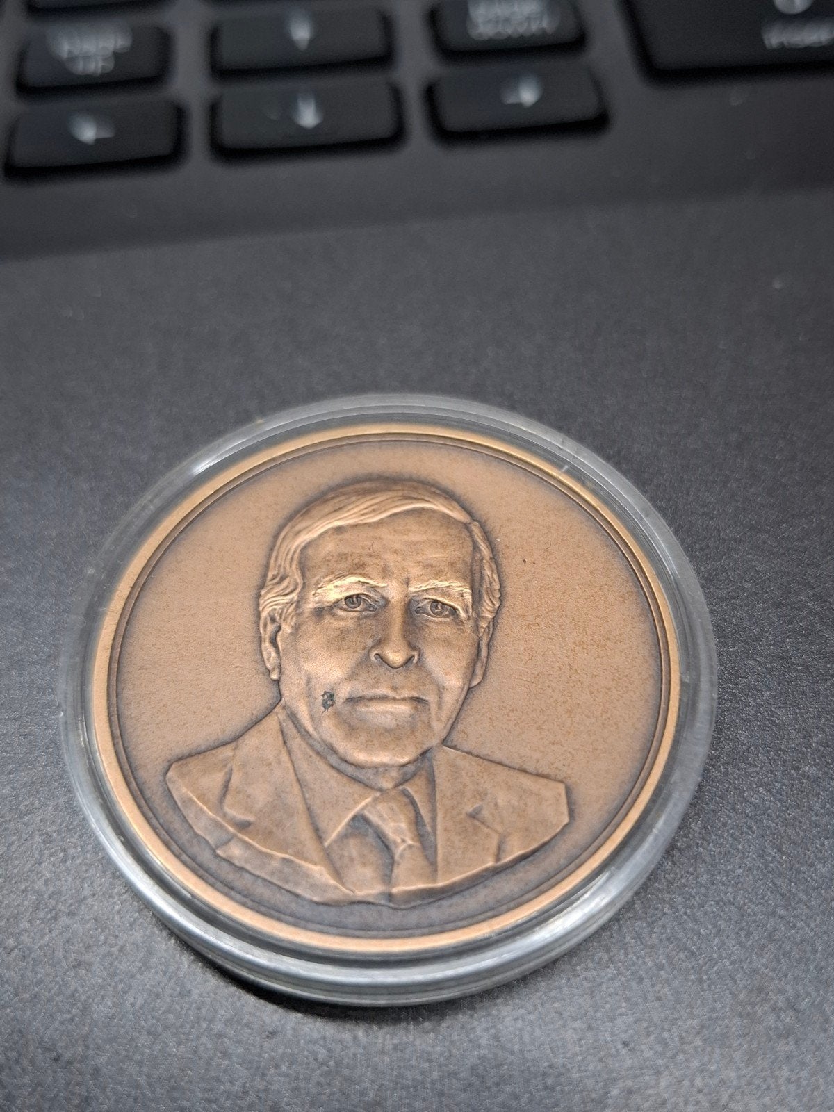 Herdenkingsmunt Prins Claus 1926-2002, Postzegels en Munten, Ophalen of Verzenden, Koningin Beatrix, Overige waardes, Losse munt