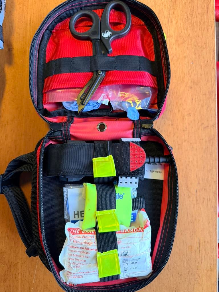 Tactical IFAK Pouch - Volledige Trauma Kit/CAT & Bandage €40, Ophalen of Verzenden, Nieuw