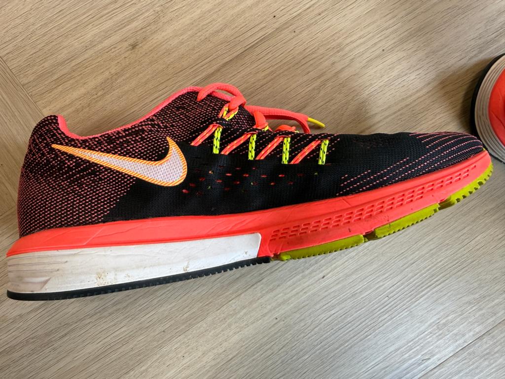 Nike sneakers mt 42,5 als nieuw 10 euro!!!, Ophalen of Verzenden, Zo goed als nieuw, Wit