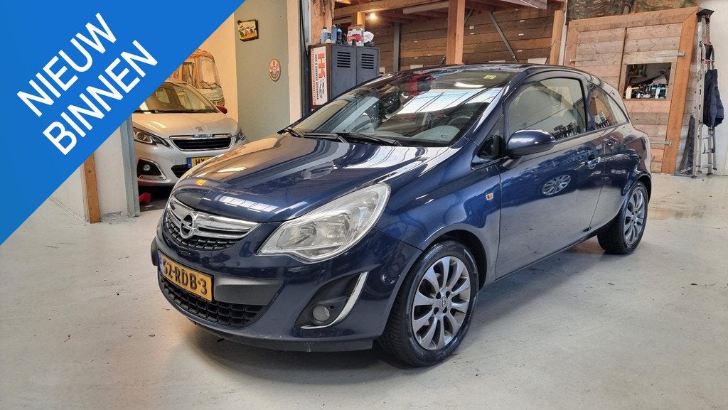 Opel Corsa 1.4-16V Connect Edition Navi, Bluetooth, LMV, air, Voorwielaandrijving, Euro 5, 4 cilinders, Origineel Nederlands