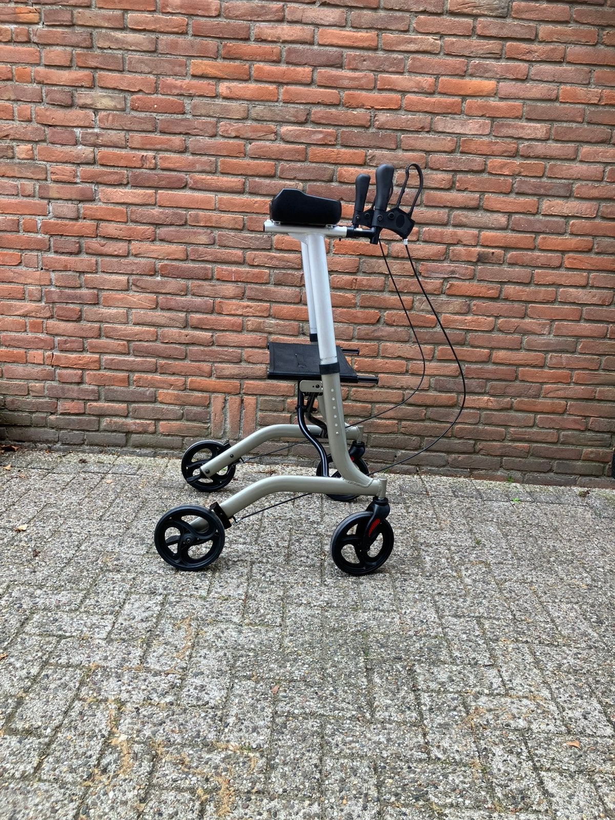 Rollator met onderarm schalen, Diversen, Rollators, Ophalen of Verzenden, Opvouwbaar, Zo goed als nieuw