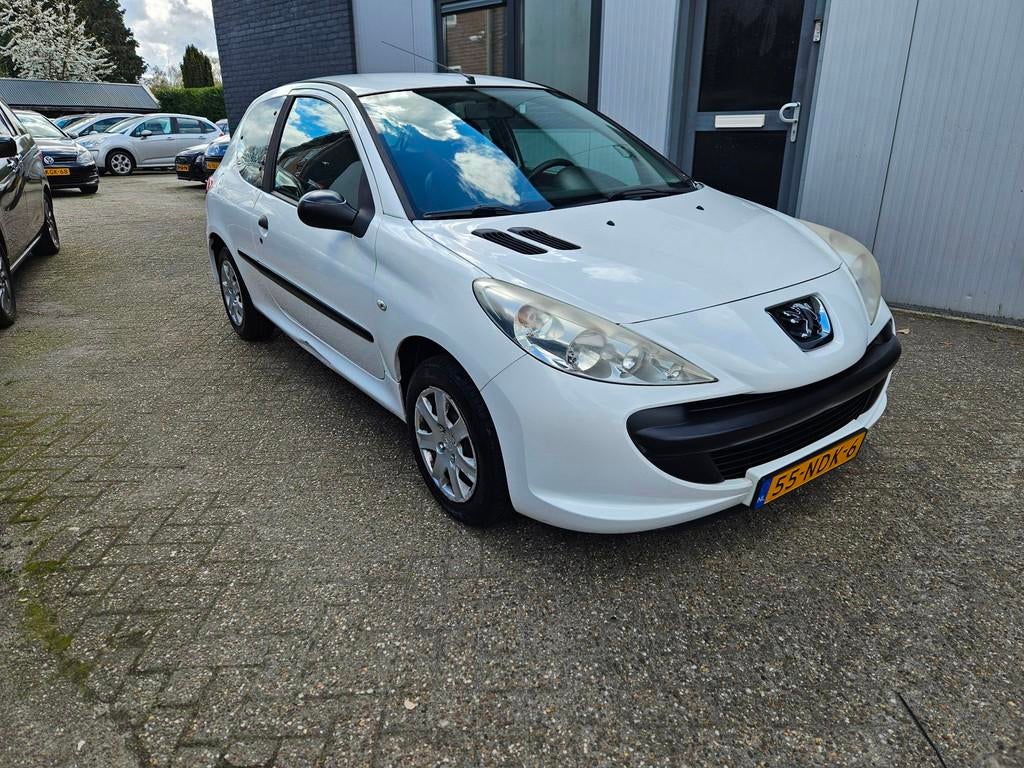 Peugeot 206 + 1.1 XR, Voorwielaandrijving, 206+, Stof, Gebruikt