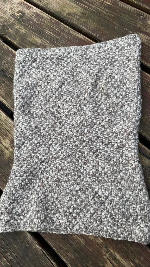Wollen col INTI gemêleerd grijs, Kleding | Dames, Mutsen, Sjaals en Handschoenen, Verzenden, Gedragen, Sjaal