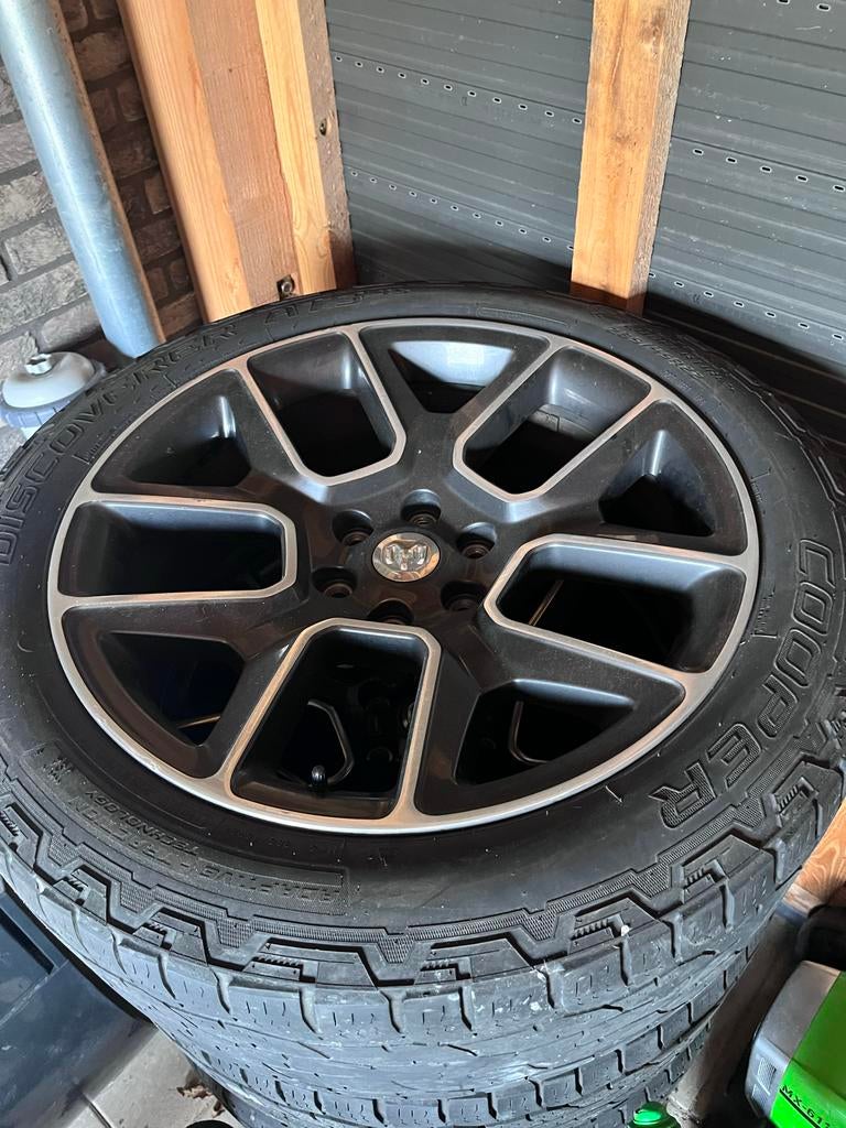 Originele Dodge RAM velgen, Auto-onderdelen, Ophalen, Gebruikt, 285 mm, Banden en Velgen