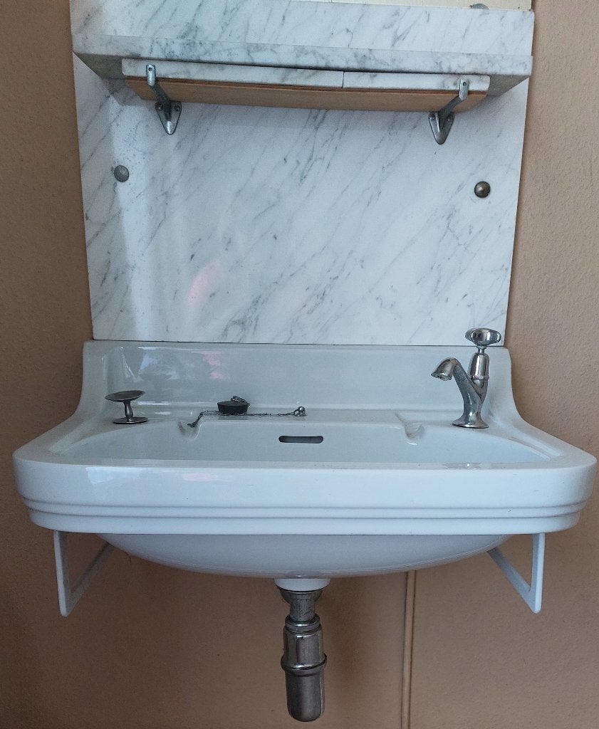 Vintage wasbak met marmeren achterwand en spiegel, Ophalen, Gebruikt, Steen, Wastafel