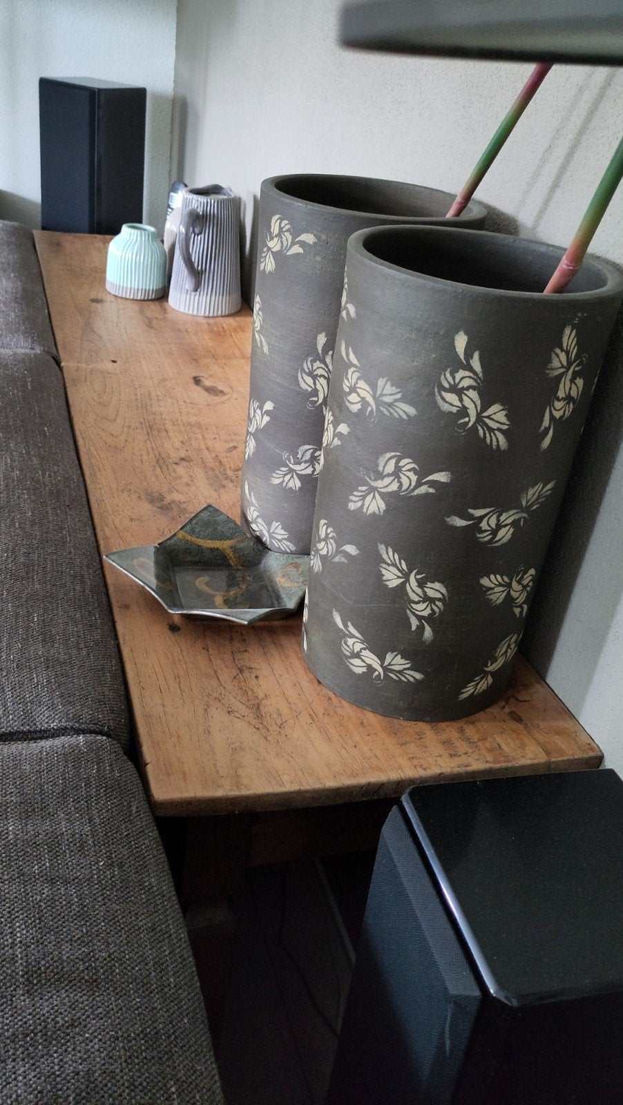Side tables, 2 stuks koloniaal oud teakhout, Ophalen, Teakhout, 150 tot 200 cm, 25 tot 50 cm
