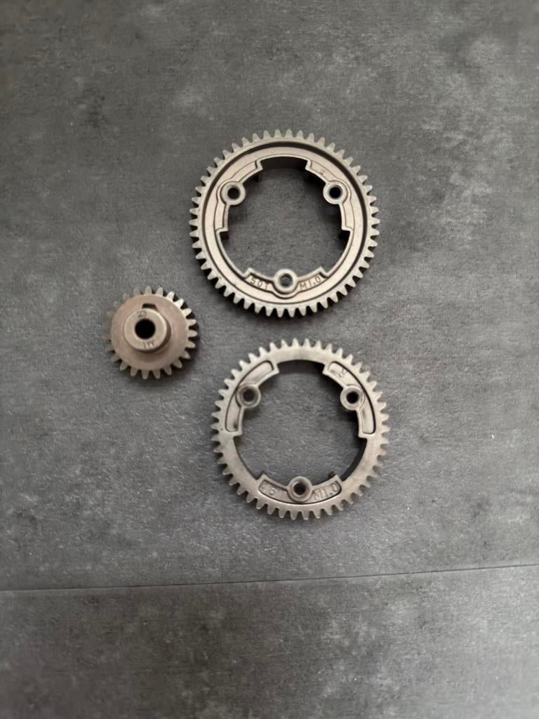 Traxxas XRT / Xmaxx spur gears en pinion, Hobby en Vrije tijd, Modelbouw | Radiografisch | Auto's, Ophalen, Zo goed als nieuw