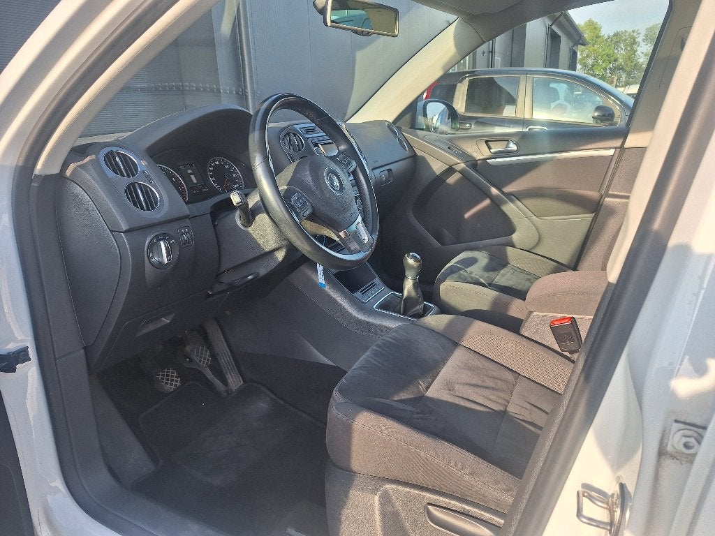 Foto 10 van Volkswagen Tiguan 1.4 Comfort&Design 2014,Panodak, RIJKLAAR!