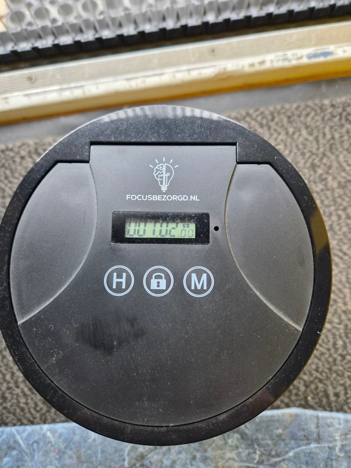 Focusdispenser met timer, Ophalen, Zo goed als nieuw