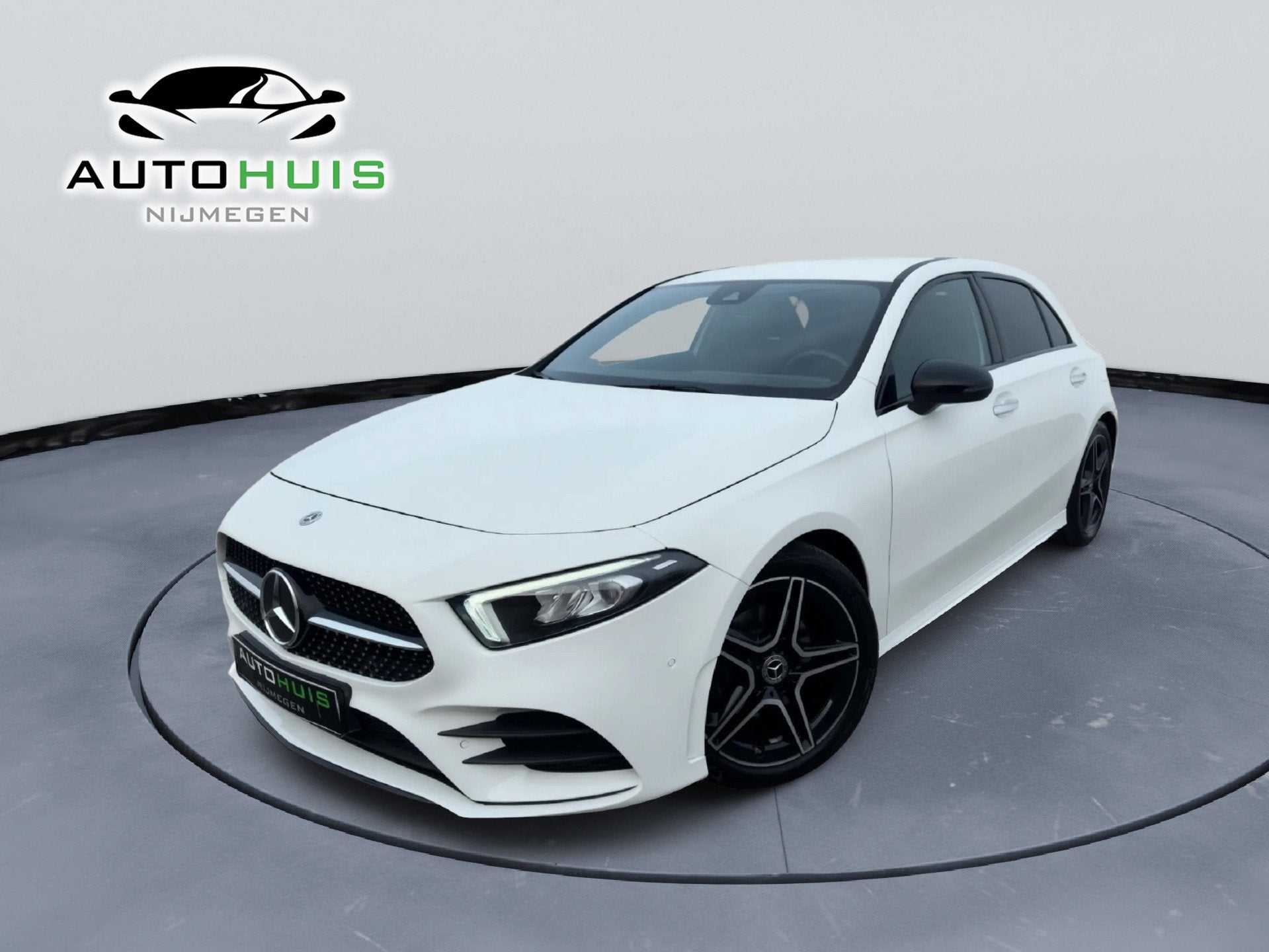 Mercedes-Benz A-klasse Mercedes-Benz A 200 AMG Line Night Pa, Automaat, Dealer onderhouden, Gebruikt, Zwart