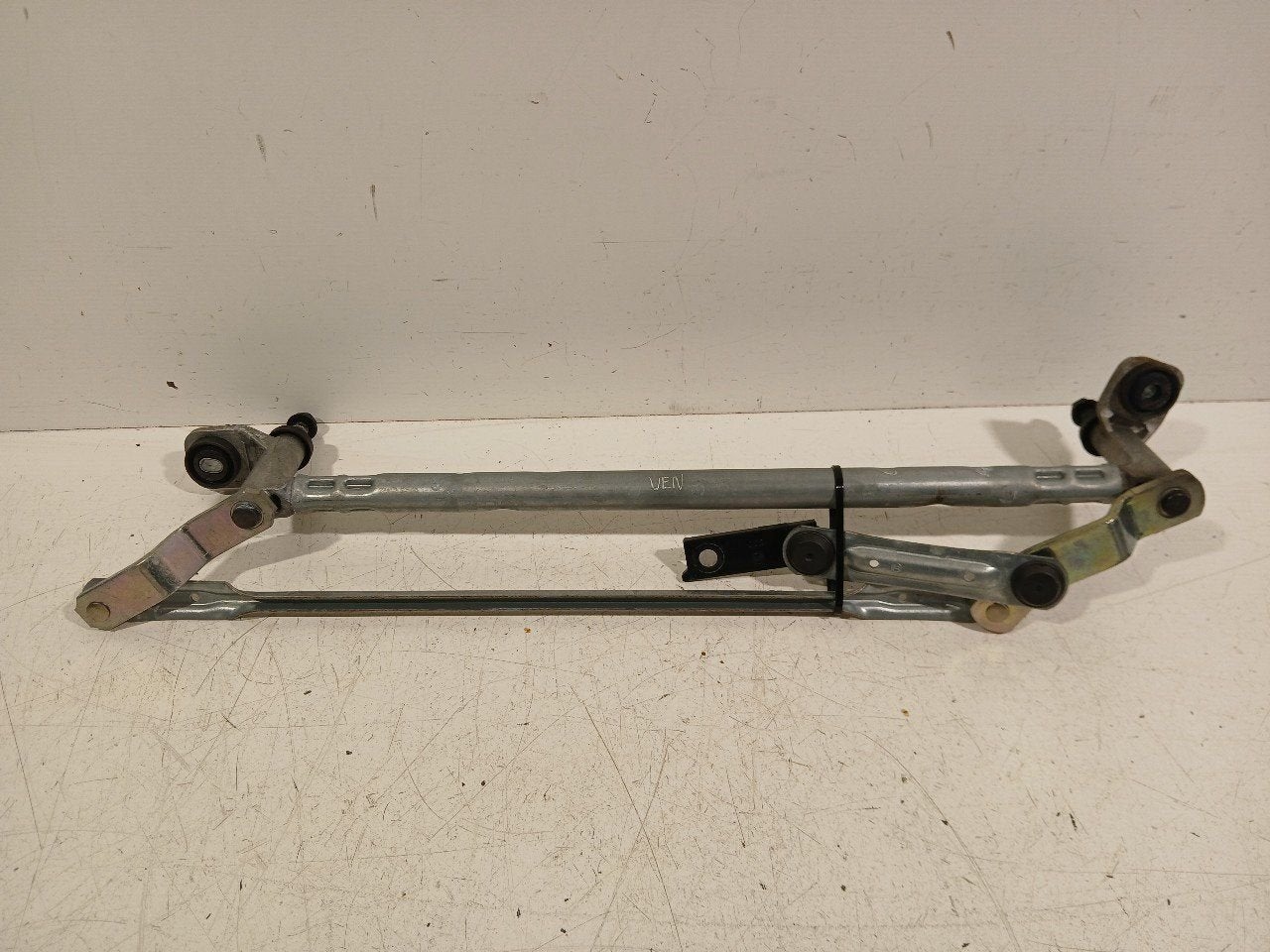 Ruitenwisser mechaniek voor Volkswagen Golf, Onderdelen@venauto.nl, Van der Ven Autorecycling B.V., Gebruikt, Ettenseweg 76, 4706 PB Roosendaal, The Netherlands