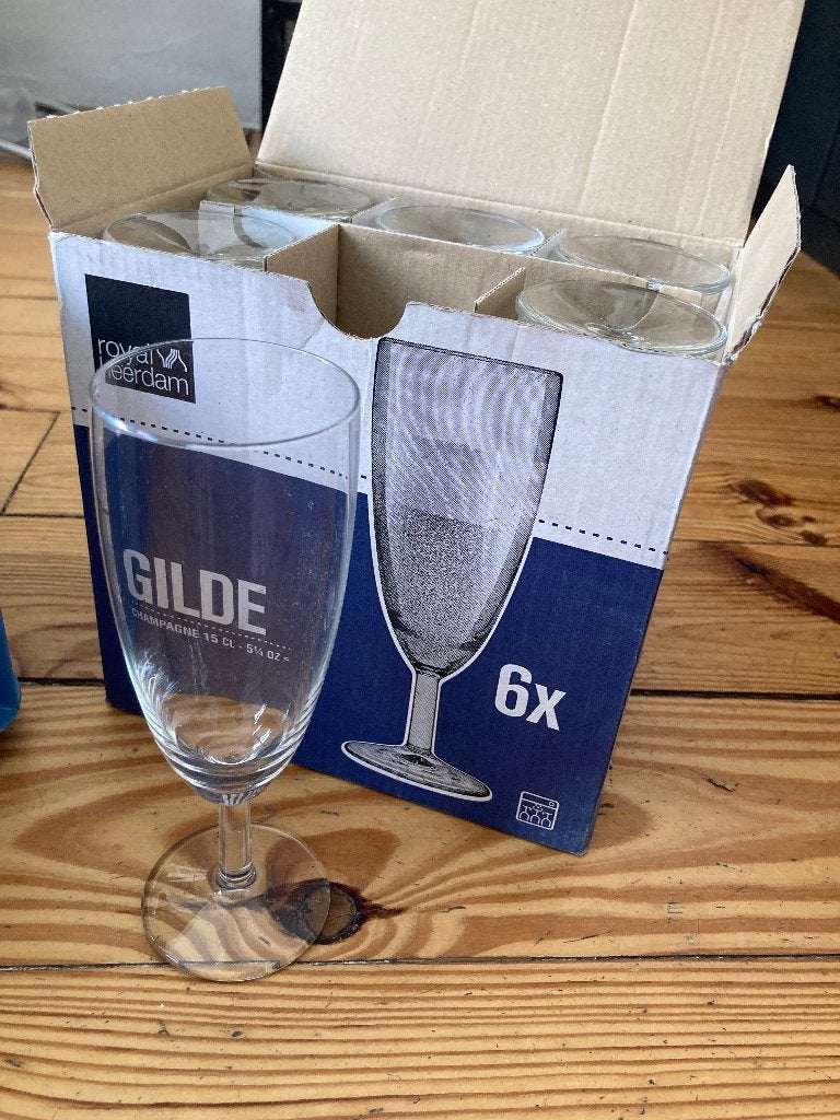 21 Wijnglazen + 6 champagneglazen, Huis en Inrichting, Keuken | Servies, Ophalen, Glas of Glazen, Gebruikt, Overige merken