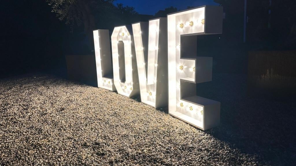 Fantastische Lichtletters 'LOVE' 1 meter hoog, Ophalen of Verzenden, Nieuw, Geboorte of Huwelijk