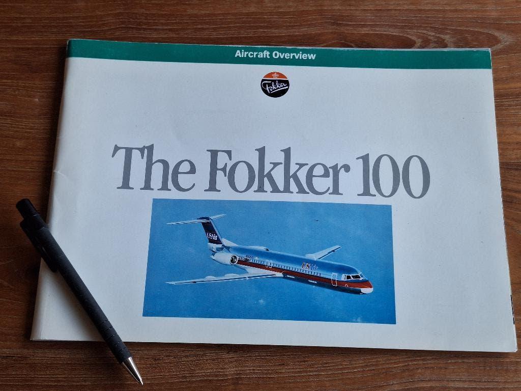Fokker F-100 Aircraft Overview Technical Brochure Manual, Ophalen of Verzenden, Gebruikt, Kaart, Foto of Prent