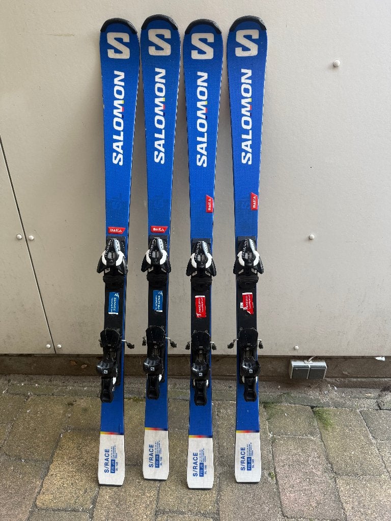 2 paar Salomon race skis 145cm, Ophalen, 140 tot 160 cm, Gebruikt, Salomon