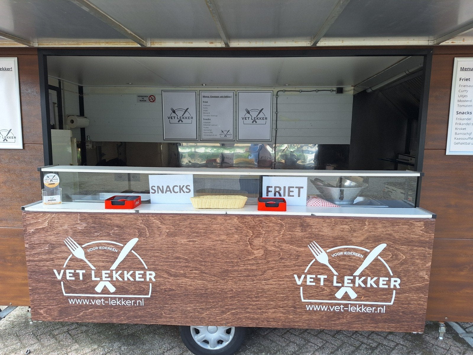 Foodwagon Frietwagen voor friet snacks en Hamburgers bakken, Ophalen