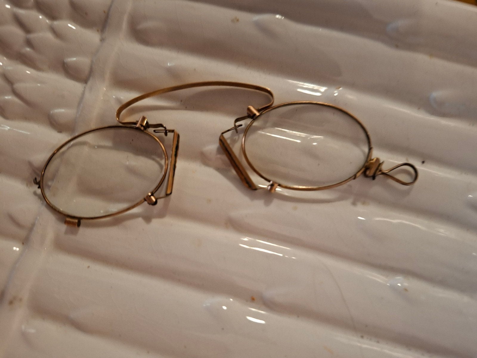 Antiek brilletje (pince-nez) - stokje ontbreekt, Antiek en Kunst, Ophalen of Verzenden