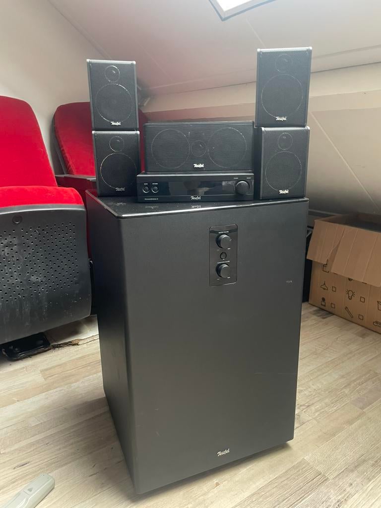 Teufel 5.1 mk3 cinema set met media staion, 70 watt of meer, Zo goed als nieuw, 5.1-systeem, Overige spelers