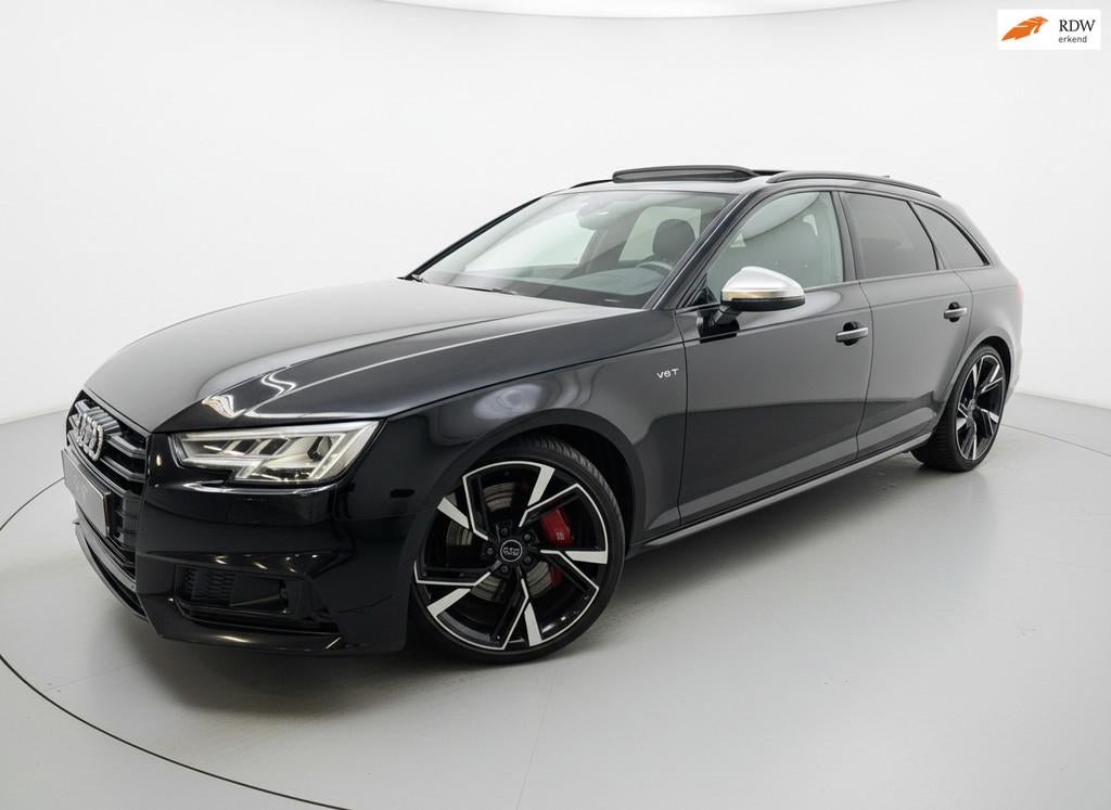 Audi S4 Avant 3.0 TFSI S4 quattro RS STOELEN PANO ACC CAMERA, Auto's, Gebruikt, 2995 cc, 1650 kg, Zwart