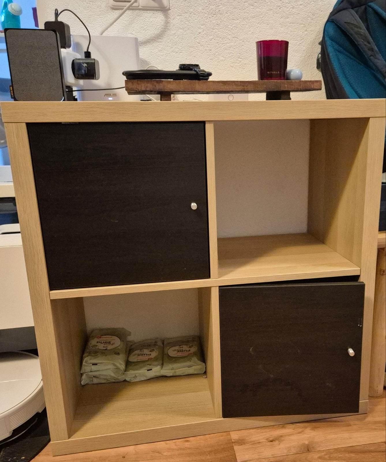 Ikea Kallax 4-vaks kast met deuren, Huis en Inrichting, Ophalen, 50 tot 100 cm, Zo goed als nieuw, Minder dan 100 cm