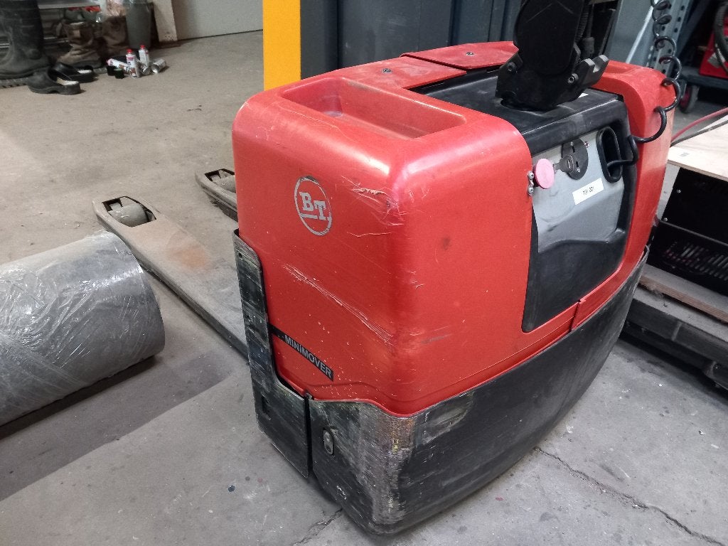 BT 130 elektrische pompwagen / palletwagen z.g.a.n. Accu`s!, Ophalen, Gebruikt
