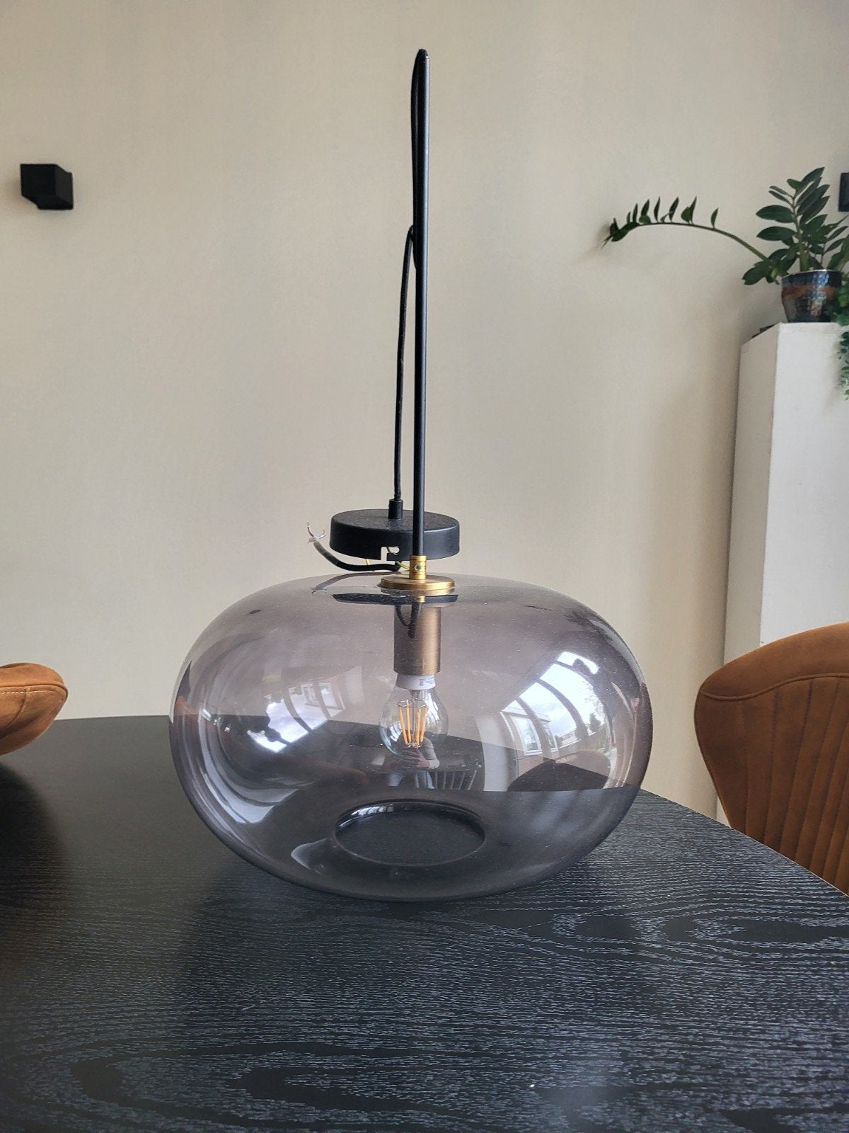 Moderne Grijze Bol Hanglamp voor Eetkamer, Ophalen, Zo goed als nieuw