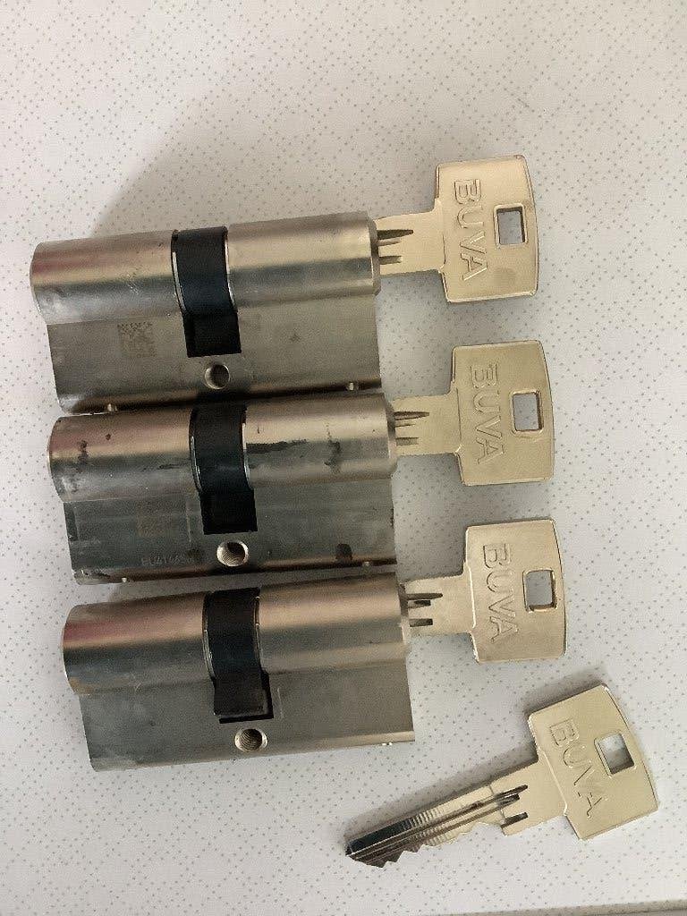 Cilinderset gelijksluitend 3 stuks buva cilinder, Ophalen, Gebruikt, IJzer, Slot