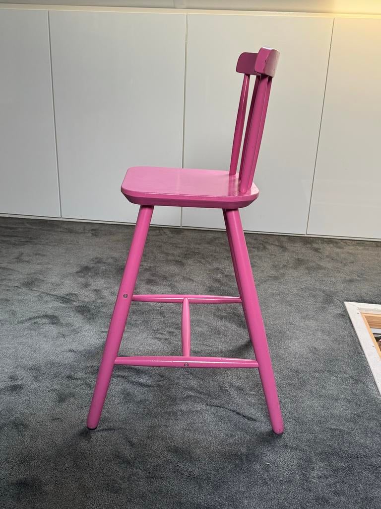 Set van 2 houten kinderstoelen -rood en roze, Ophalen, Gebruikt, Overige typen, Aanschuifbaar