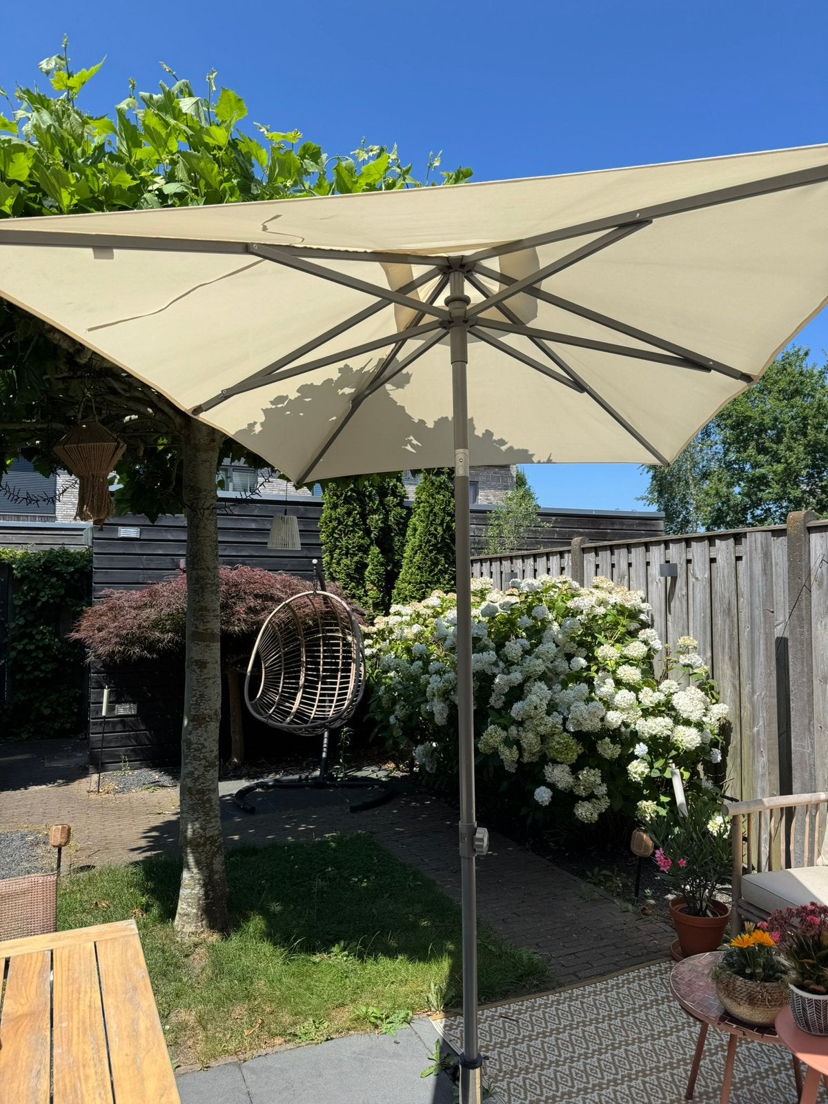 Parasol creme 150x200 cm, Ophalen, Gebruikt, Kantelbaar, 1 tot 2 meter