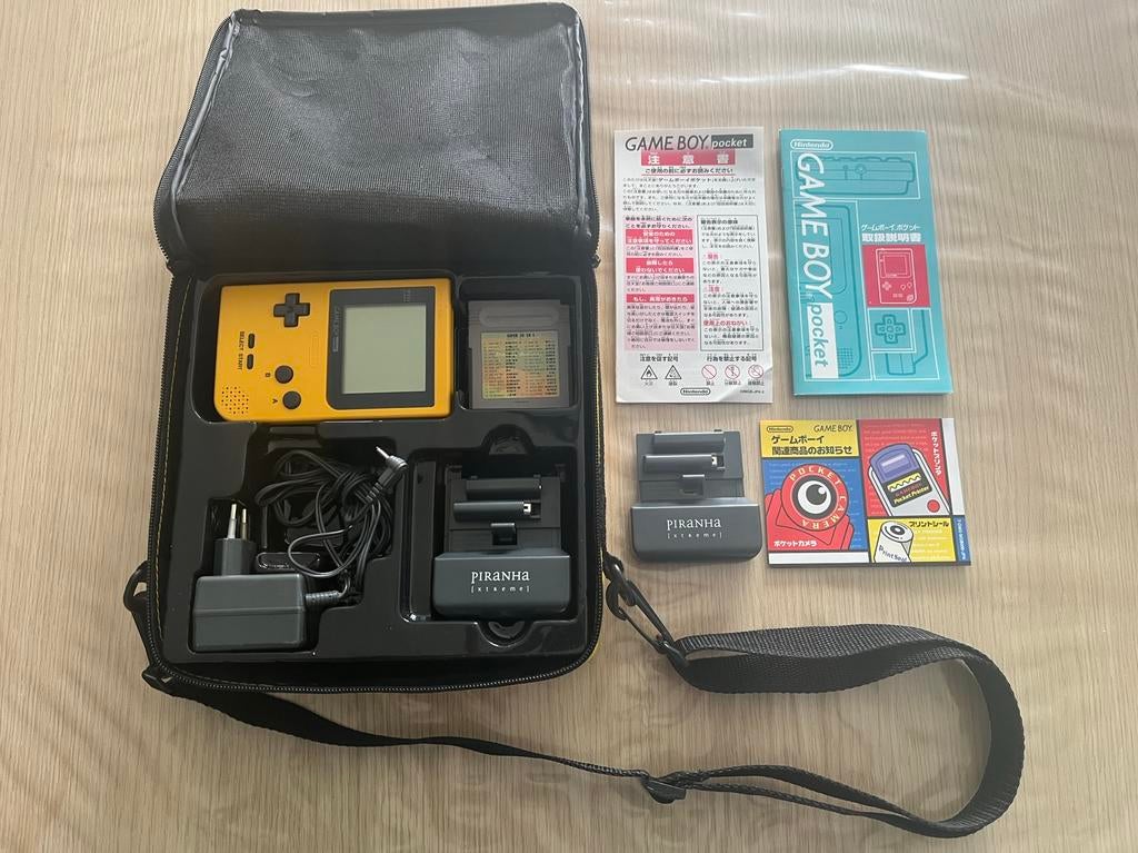 Nintendo Gameboy Pocket mer accessoires en spelletjes, Spelcomputers en Games, Spelcomputers | Nintendo Game Boy, Ophalen of Verzenden