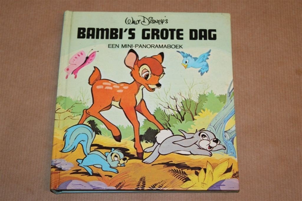 Bambis Grote Dag — Disney Pop-up Boekje 1976, Boeken, Ophalen of Verzenden, Gelezen