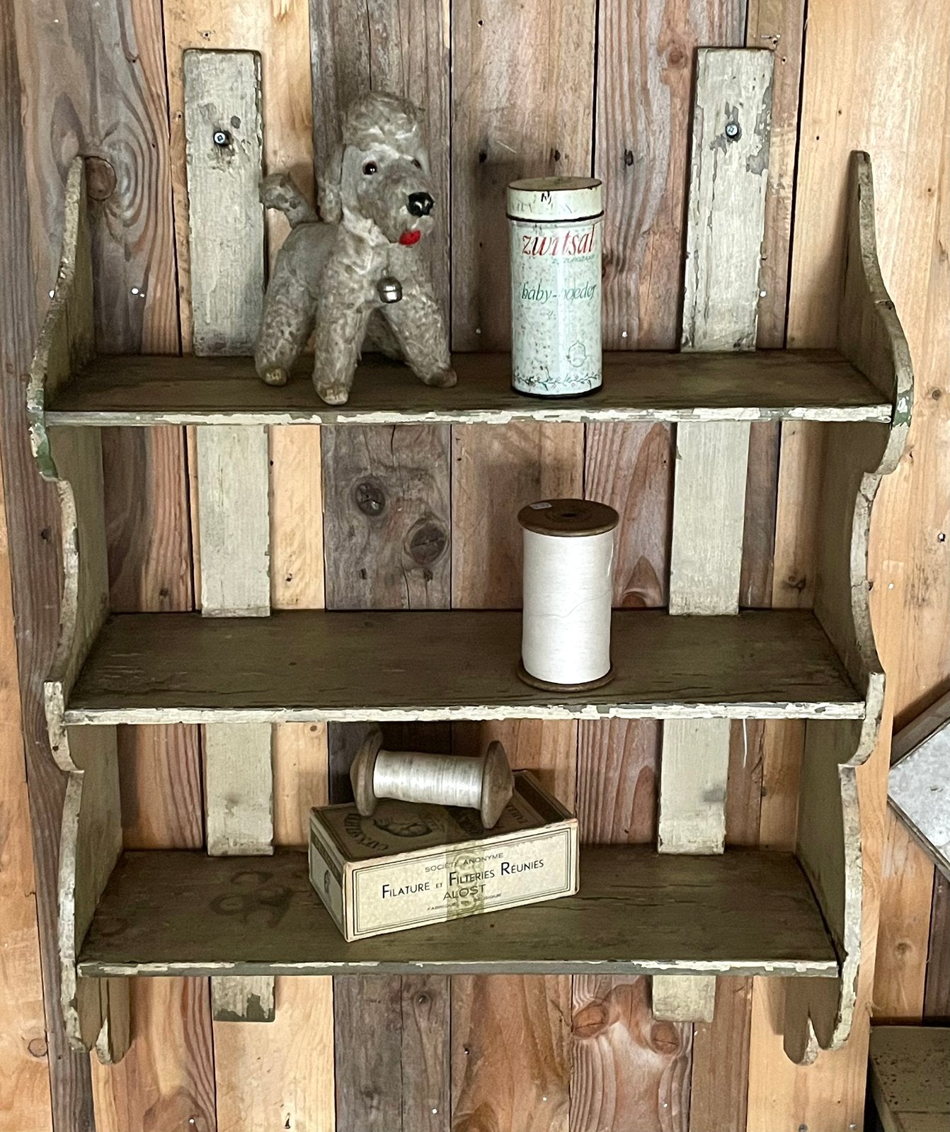 Brocante oud houten regaaltje / wandrek / schapje 3 plankjes, Ophalen of Verzenden