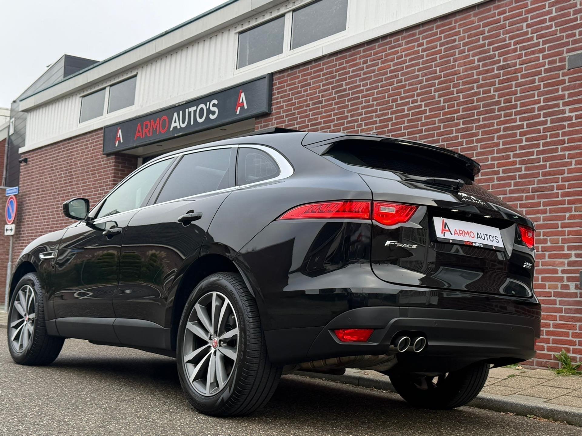Jaguar F-PACE 2.0 Portfolio AWD 20d | Pano | DealerOH, Auto's, Automaat, Gebruikt, Euro 6, 4 cilinders
