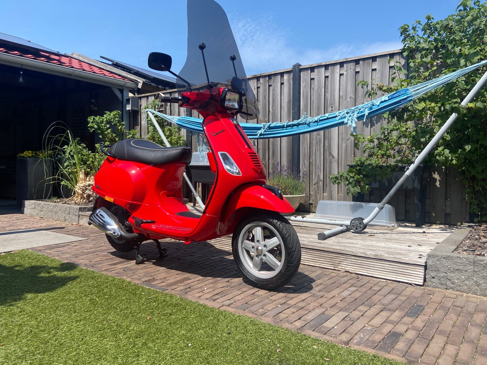 Vespa s50 snor uitvoering, Ophalen, Zo goed als nieuw, Benzine