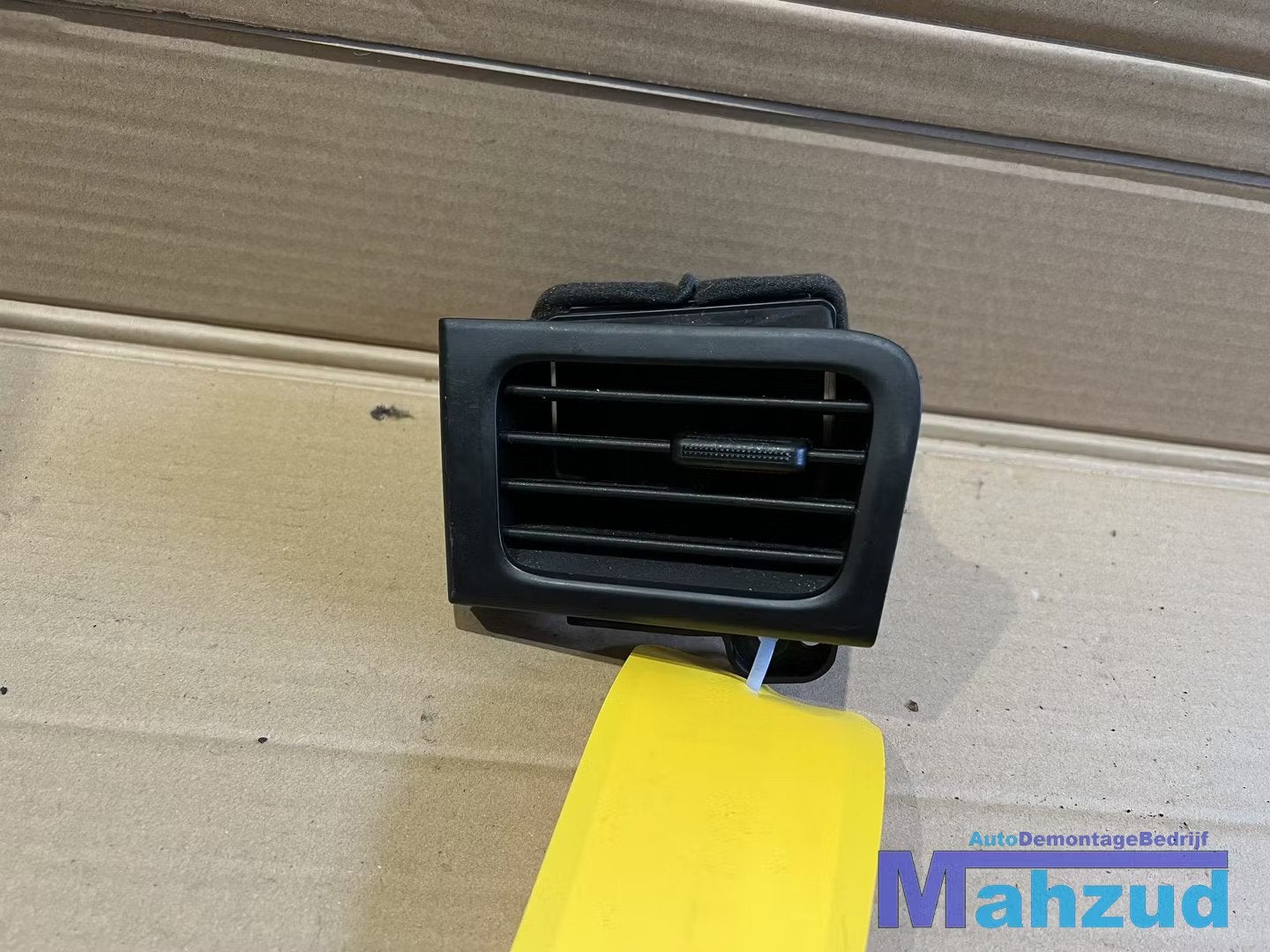 KIA PICANTO 2 Links Luchtrooster dashboard 2011-2017, Heolleung-ro 12
06797  Seoul, Ophalen of Verzenden, Info@kia.com, Kia Corporation
