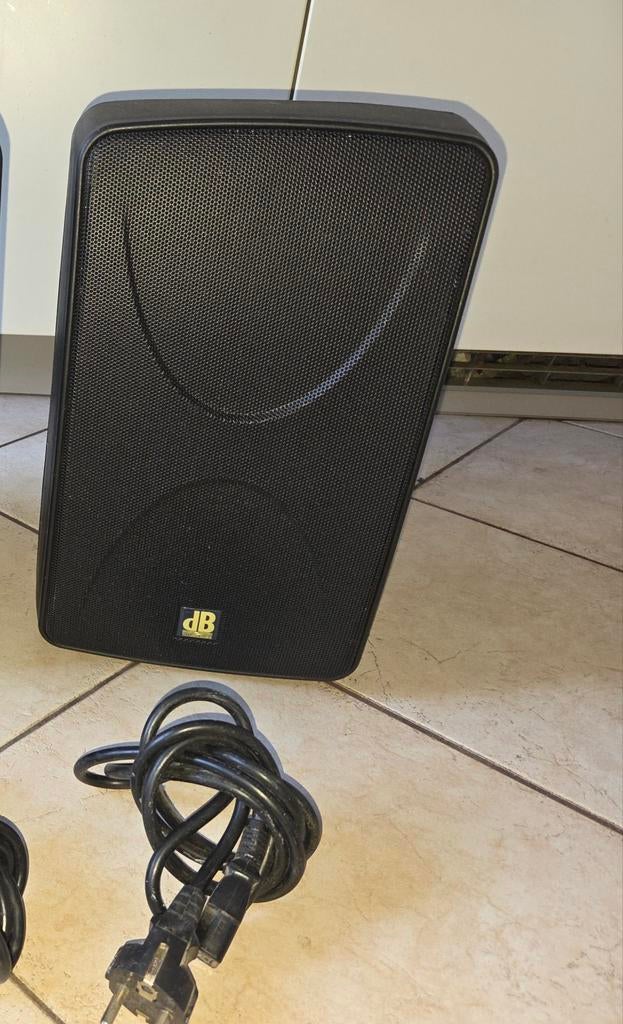 dB technologies  K162 actieve monitor, in goede staat, Ophalen of Verzenden, 120 watt of meer, Overige typen, Overige merken