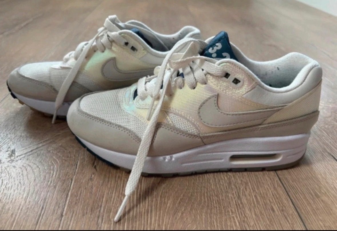 Nike Air Max 1 'La Ville Lumière' (W) - Maat 36.5, Kleding | Dames, Schoenen, Verzenden, Gedragen, Wit, Sneakers of Gympen