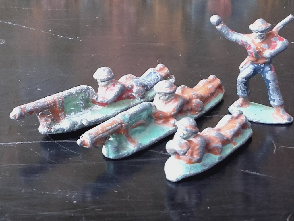Vier soldaten antiek speelgoed uit Engeland van tin., Antiek en Kunst, Ophalen of Verzenden